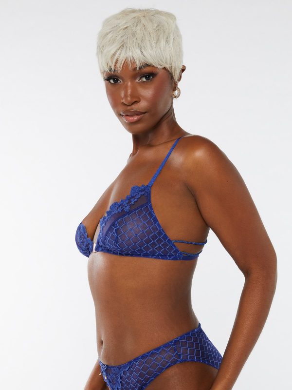 BAROQUE-BONDAGE-FRONT-CLOSURE-BRALETTE-BB2148797-1668-2-1200x1600-1.jpg