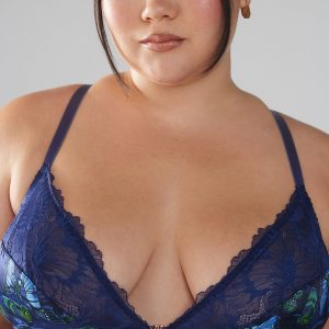 BAROQUE BUTTERFLY LACE BRALETTE