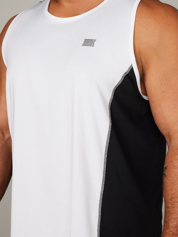 BREAKOUT-BASE-LAYER-TANK-TP2356292-1140-5-1200x1600-1.jpg