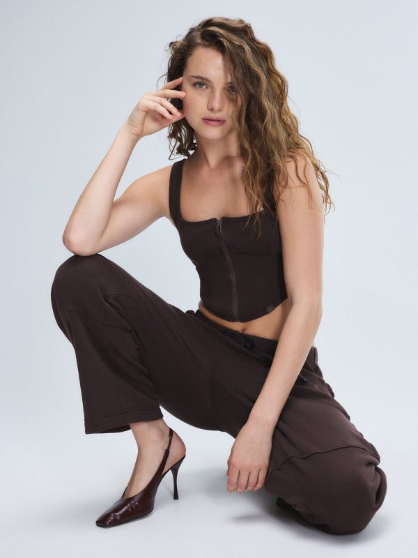 CARGO-FLEECE-BARREL-LEG-SWEATPANT-PS2458980-11394-4-1200x1600-1.jpg