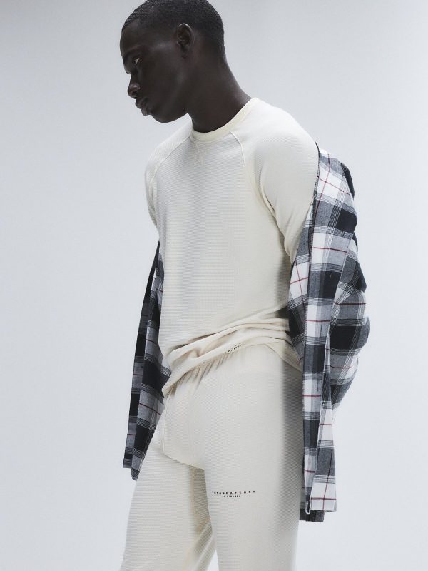 CORE-HEAT-LONG-SLEEVE-SLEEP-TOP-SQ2500503-12023-1-1200x1600-1.jpg