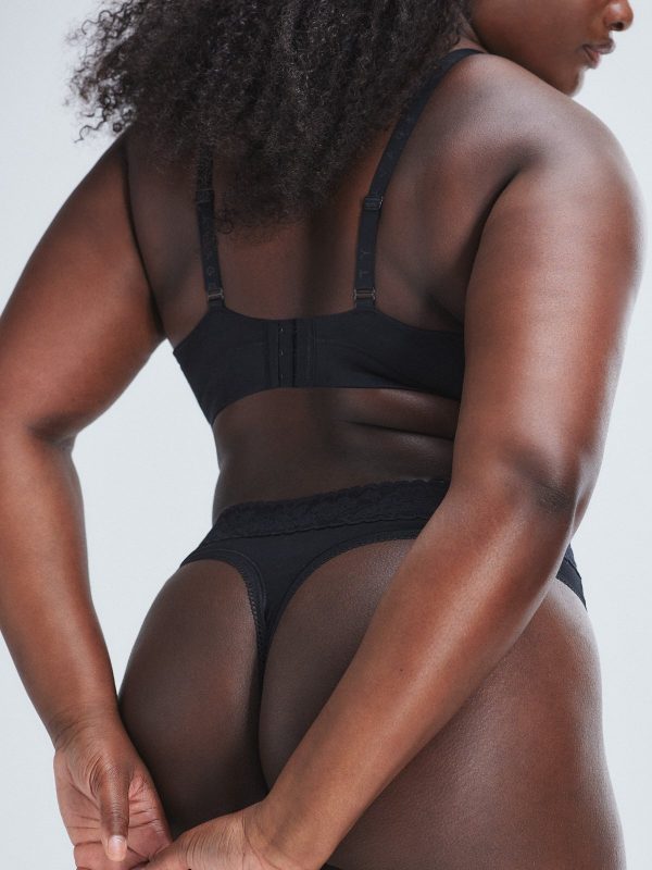 COTTON-ESSENTIALS-LACE-TRIM-MID-RISE-THONG-PANTY-UD2458960-0687-4-1200x1600-1.jpg