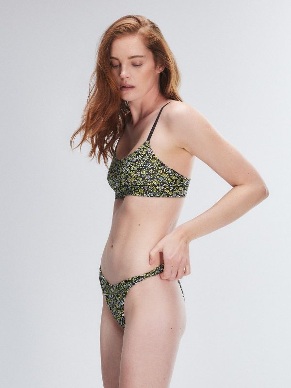 COTTON-ESSENTIALS-STRING-BIKINI-PANTY-UD2458955-11390-4-1200x1600-1.jpg