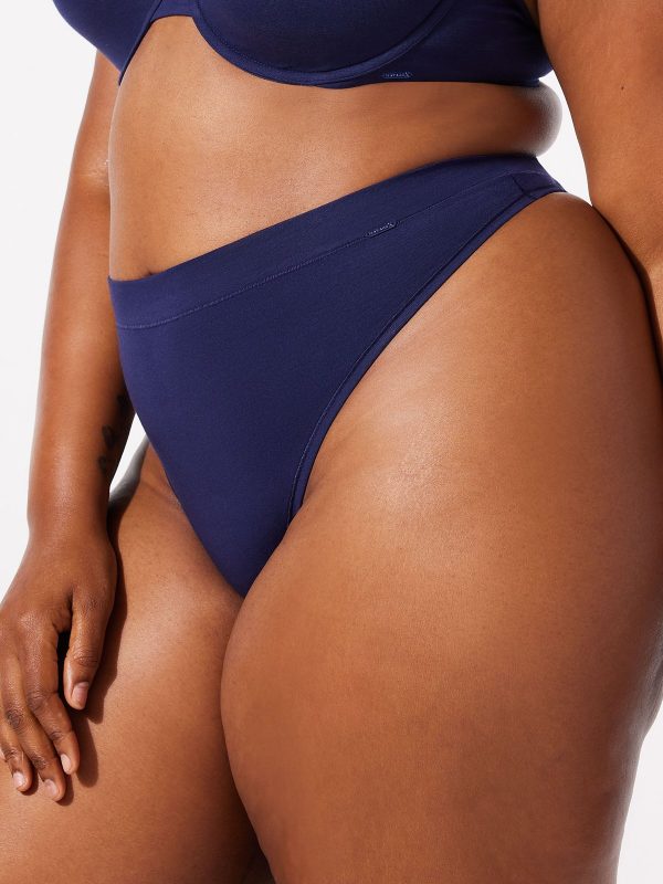 COTTON-ESSENTIALS-THONG-PANTY-UD2458950-8802-1-1200x1600-1.jpg