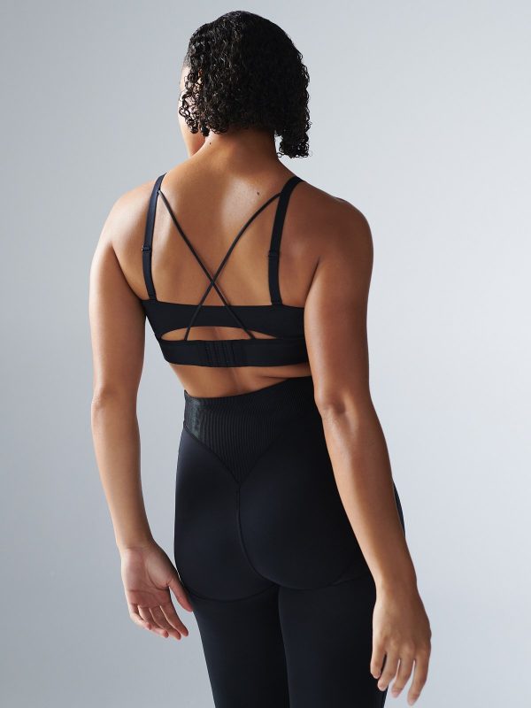 CURVE-ALERT-MEDIUM-IMPACT-SPORTS-BRA-SV2253994-0687-3-1200x1600-1.jpg