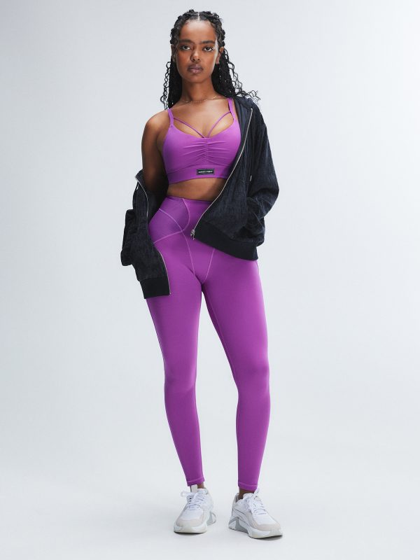 CURVE-ALERT-MEDIUM-IMPACT-SPORTS-BRA-SV2356791-9346-4-1200x1600-1.jpg