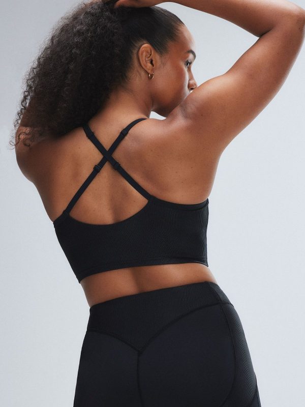 CURVE-ALERT-RIB-SHELF-BRA-TANK-XT2500511-1533-2-1200x1600-1.jpg