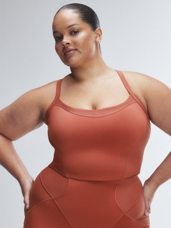 CURVE-ALERT-RIB-SHELF-BRA-TANK-XT2500512-12396-1-1200x1600-1.jpg
