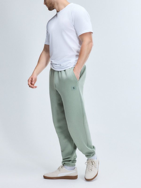 ESSENTIAL-FLEECE-CLASSIC-SWEATPANT-PS2458982-11395-3-1200x1600-1.jpg