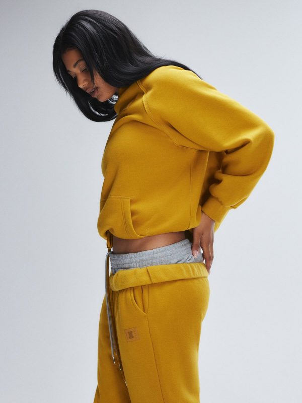 ESSENTIAL-FLEECE-CLASSIC-SWEATPANT-PS2458982-11405-3-1200x1600-1.jpg