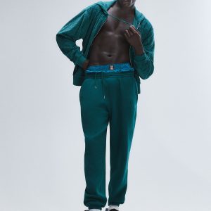 ESSENTIAL FLEECE CLASSIC SWEATPANT