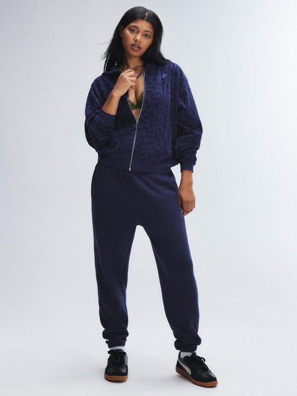 ESSENTIAL-FLEECE-CLASSIC-SWEATPANT-PS2458982-8802-1-1200x1600-1.jpg