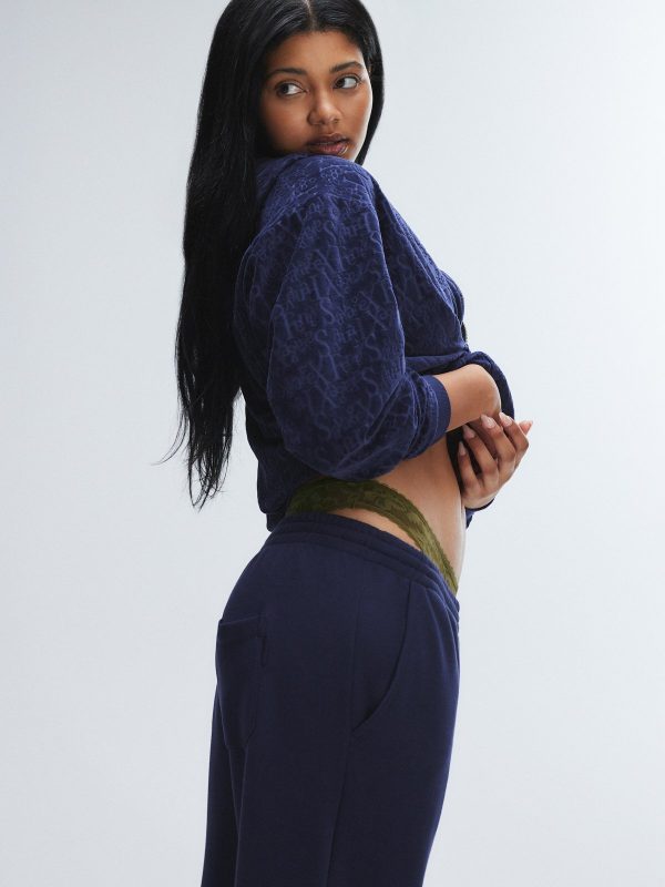 ESSENTIAL-FLEECE-CLASSIC-SWEATPANT-PS2458982-8802-3-1200x1600-1.jpg