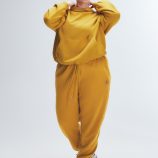 ESSENTIAL-FLEECE-RAGLAN-HOODIE-NE2500505-11405-3-1200x1600-1.jpg