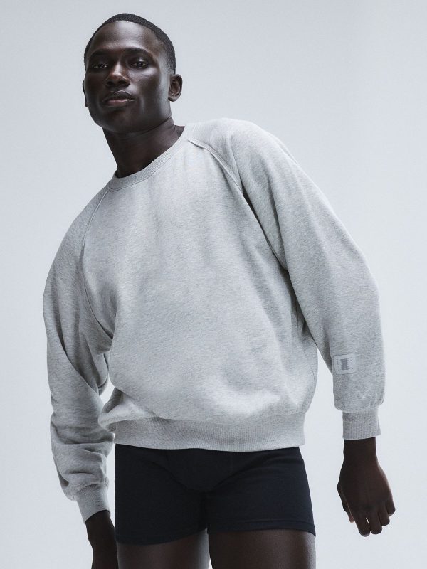 ESSENTIAL-FLEECE-SWEATSHIRT-NE2500506-0886-1-1200x1600-1.jpg