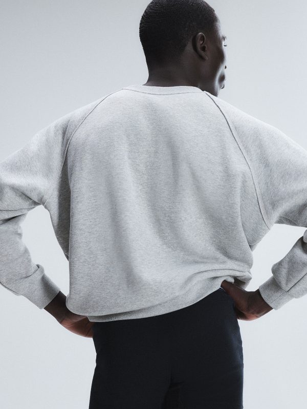 ESSENTIAL-FLEECE-SWEATSHIRT-NE2500506-0886-2-1200x1600-1.jpg