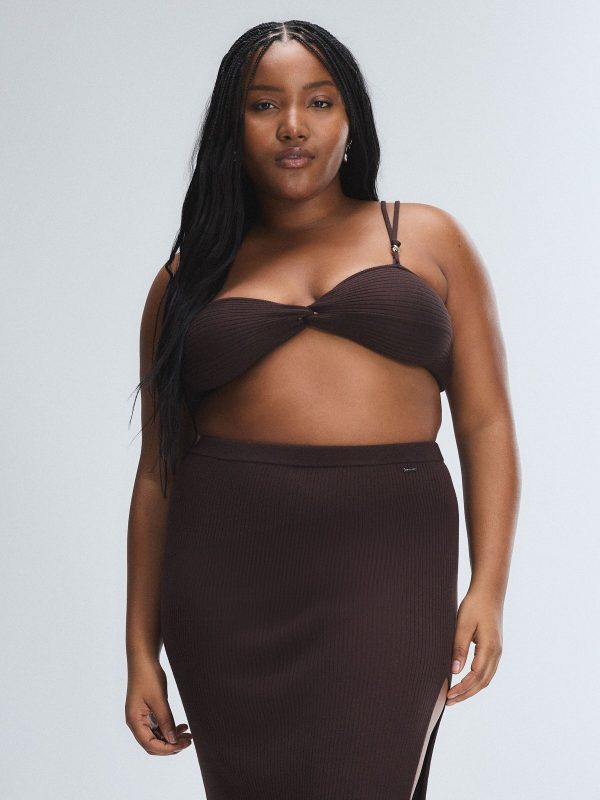 FEATHERWEIGHT-KNIT-TWIST-TOP-NT2500535-11394-1-1200x1600-1.jpg