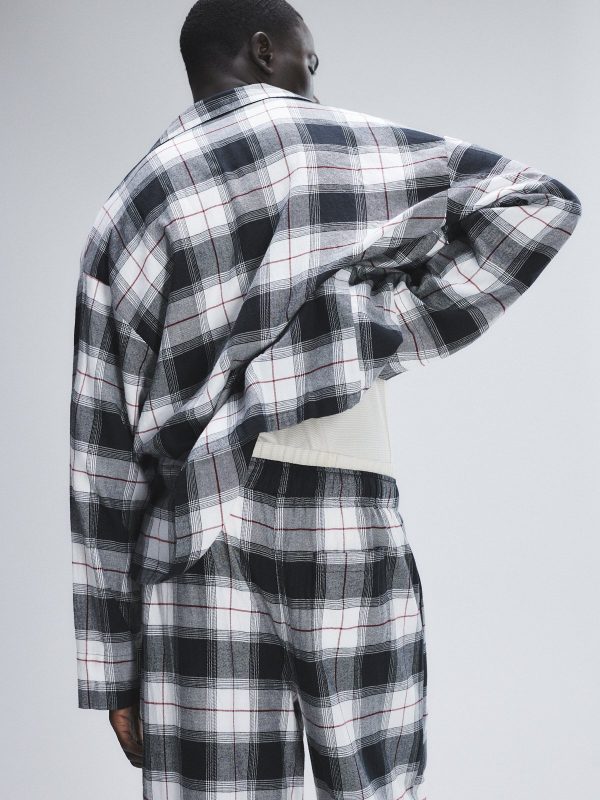 FLANNEL-FEELS-SLEEP-SET-SQ2500504-12026-2-1200x1600-1.jpg