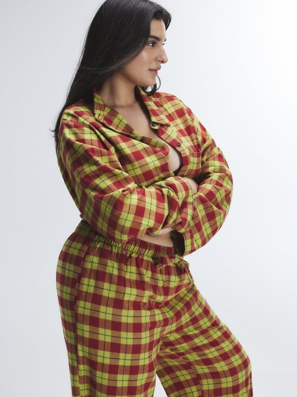 FLANNEL-FEELS-SLEEP-TOP-AND-BOTTOM-SET-SQ2500507-11799-2-1200x1600-1.jpg