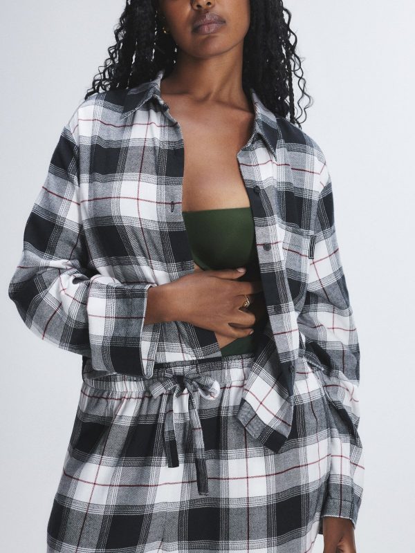 FLANNEL-FEELS-SLEEP-TOP-AND-BOTTOM-SET-SQ2500507-12026-3-1200x1600-1.jpg
