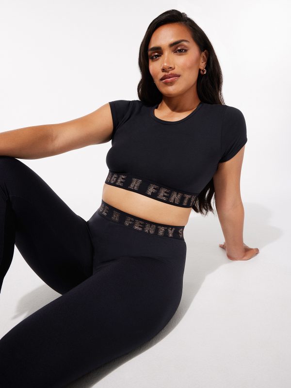 FOREVER-SAVAGE-CROP-TOP-SQ2457854-0687-1-1200x1600-1.jpg