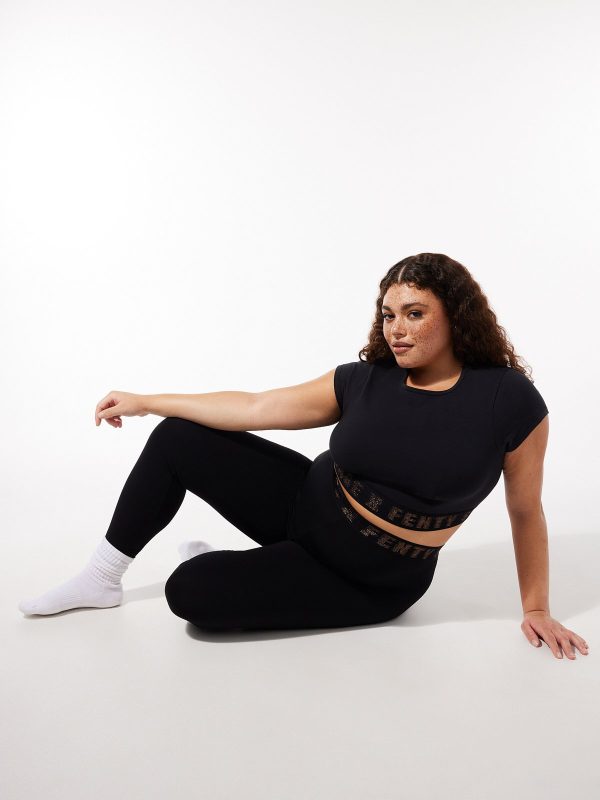 FOREVER-SAVAGE-CROP-TOP-SQ2457855-0687-5-1200x1600-1.jpg