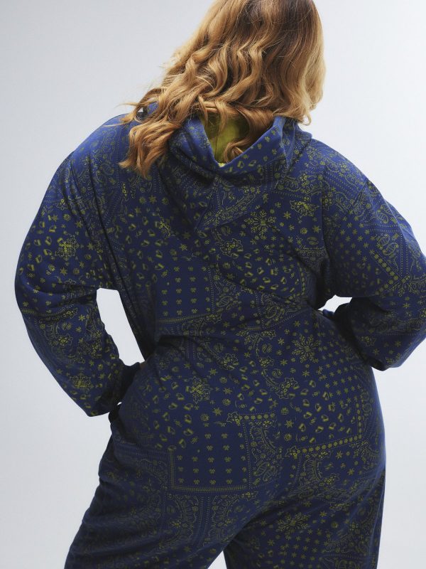 FOREVER-SAVAGE-HOODED-ONESIE-SQ2356425-11814-2-1200x1600-1.jpg