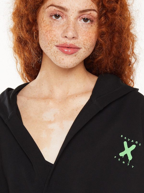 FOREVER-SAVAGE-SHORT-ROBE-SQ2149711-0687-4-1200x1600-1.jpg