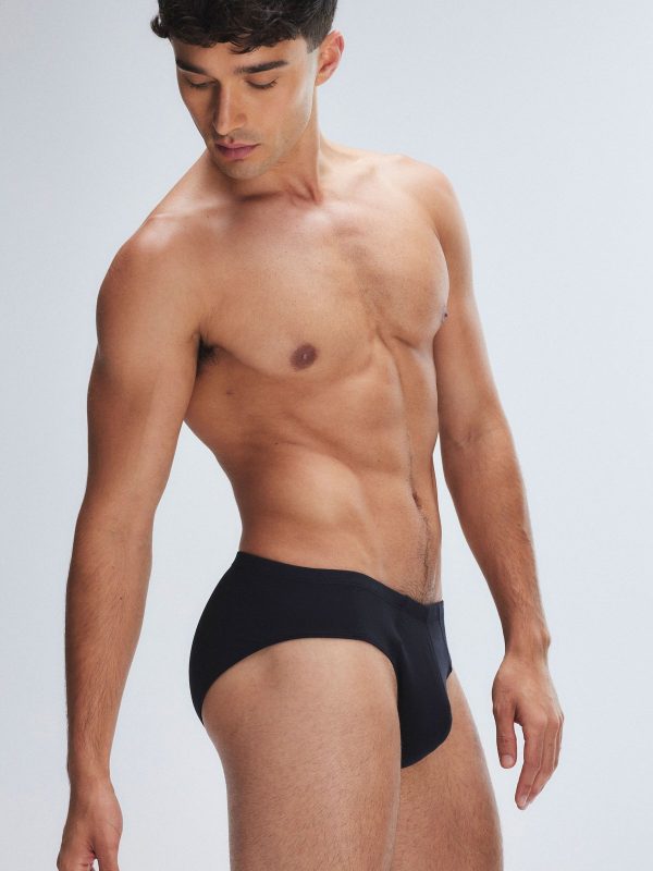 HOMME-BASE-BIKINI-BRIEFS-UD2500546-1533-3-1200x1600-1.jpg