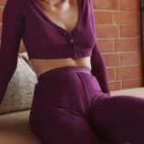KEEP-IT-CASUAL-CROPPED-SLEEP-TOP-SQ2253532-5299-3-1200x1600-1.jpg