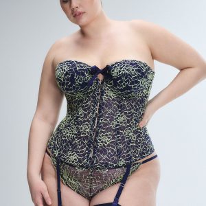 KEEPSAKE LACE CORSET