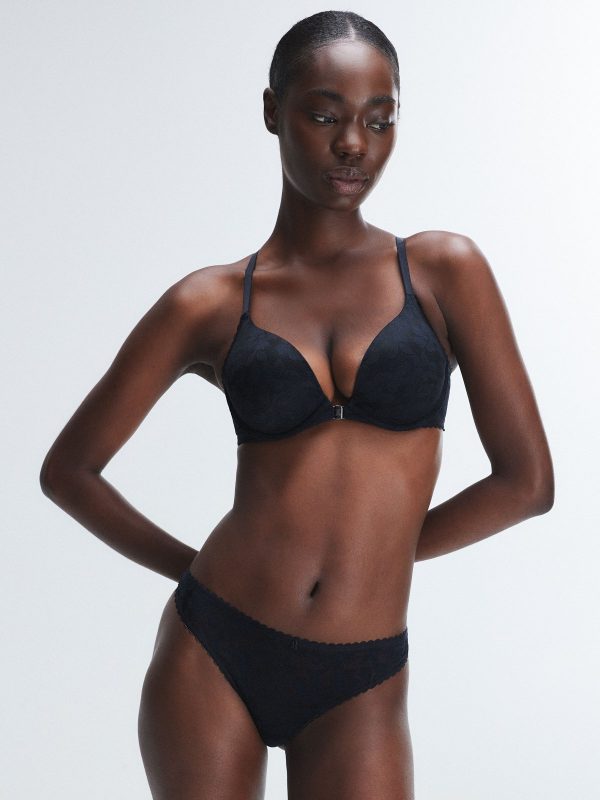 LAVISH-LACE-FRONT-CLOSURE-PUSH-UP-BRA-BA2500510-1533-4-1200x1600-1.jpg