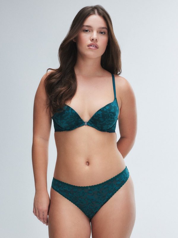 LAVISH-LACE-THONG-PANTY-UD2500508-6909-4-1200x1600-1.jpg