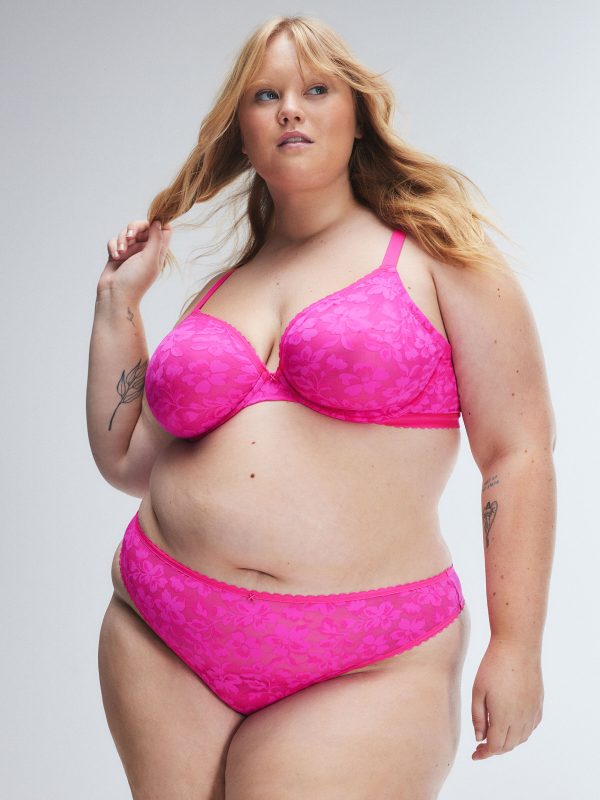 LAVISH-LACE-THONG-PANTY-UD2500509-13181-4-1200x1600-1.jpg