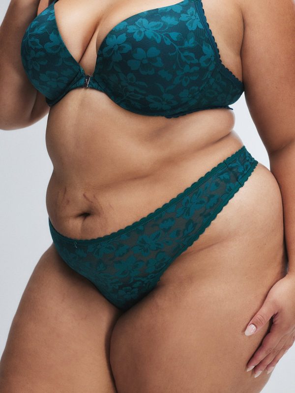 LAVISH-LACE-THONG-PANTY-UD2500509-6909-1-1200x1600-1.jpg