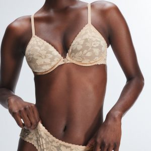 LAVISH LACE UNLINED PLUNGE BRA