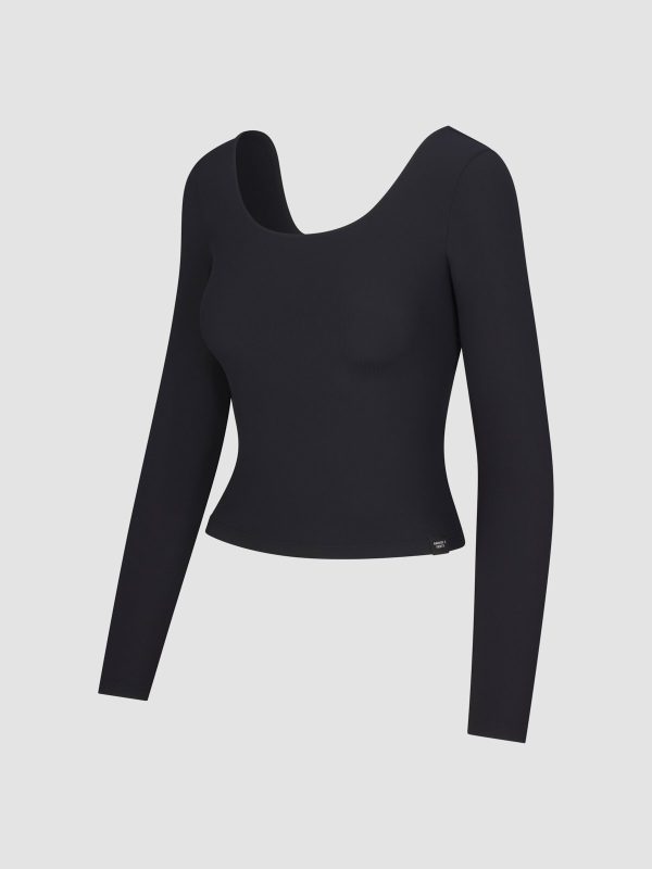 LIGHT-LAYER-TWIST-BACK-TOP-XT2500517-1533-LAYDOWN-1200x1600-1.jpg