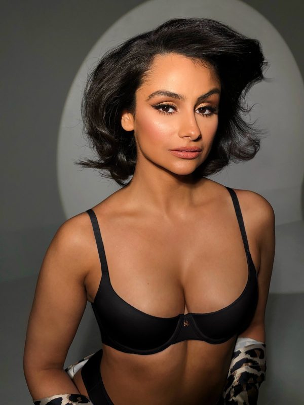 MICROFIBER-BALCONETTE-BRA-BA2037919-0687-1-1200x1600-1.jpg