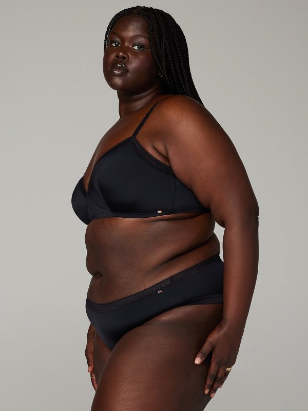 MICROFIBER-LOGO-TRIM-UNLINED-BRALETTE-BB2355610-0687-3-1200x1600-1.jpg
