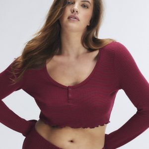 MIDNIGHT CRUISE LONG-SLEEVE CROP TOP
