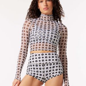 MOD CROPPED TURTLENECK LONG-SLEEVE TEE