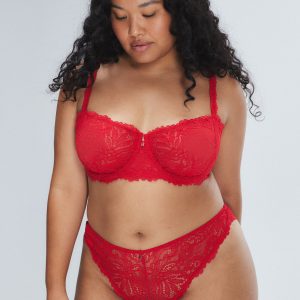 ROMANTIC CORDED LACE BRAZILIAN PANTY