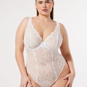 ROMANTIC CORDED LACE UNDERWIRE TEDDY