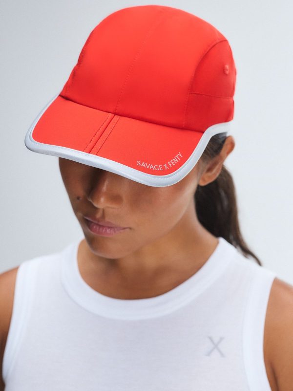 RUNNERS-HAT-XA2500502-13358-2-1200x1600-1.jpg