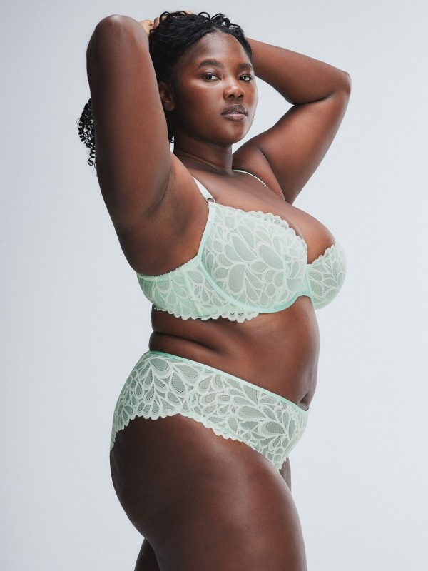 SAVAGE-NOT-SORRY-LACE-CHEEKY-PANTY-UD2042866-12510-3-1200x1600-1.jpg