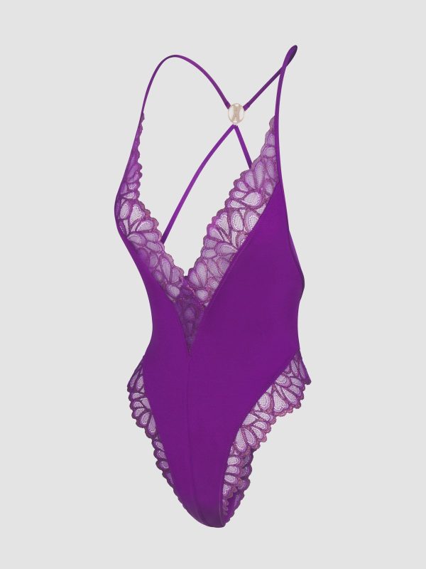 SAVAGE-NOT-SORRY-LACE-TEDDY-LI2042863-11886-LAYDOWN-1200x1600-1.jpg