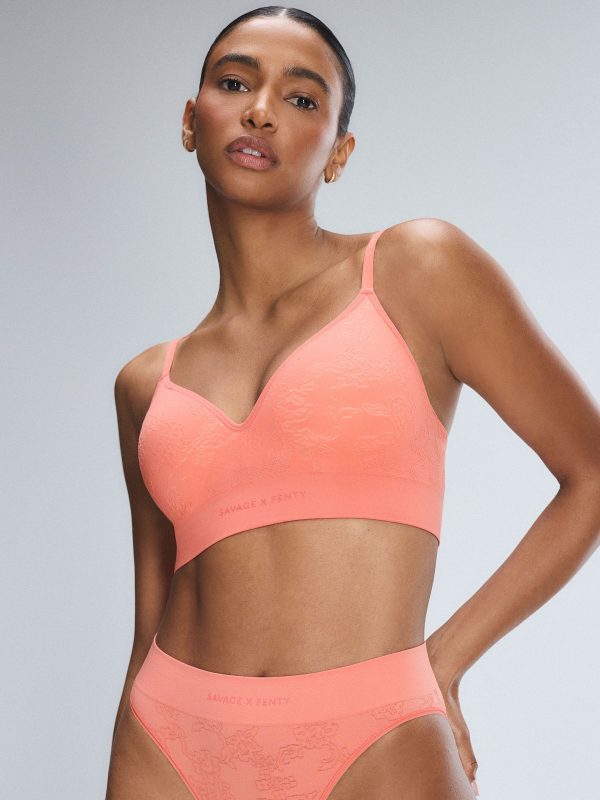 SEAMLESS-FLORAL-PADDED-BRALETTE-BB2500537-13328-1-1200x1600-1.jpg