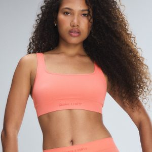 SEAMLESS SCOOP-NECK BRALETTE