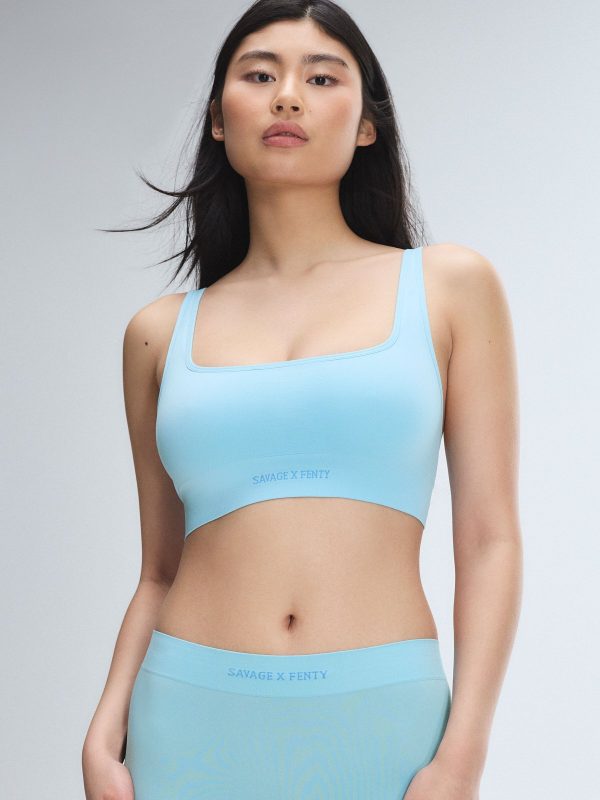 SEAMLESS-SCOOP-NECK-BRALETTE-BB2357477-13485-1-1200x1600-1.jpg
