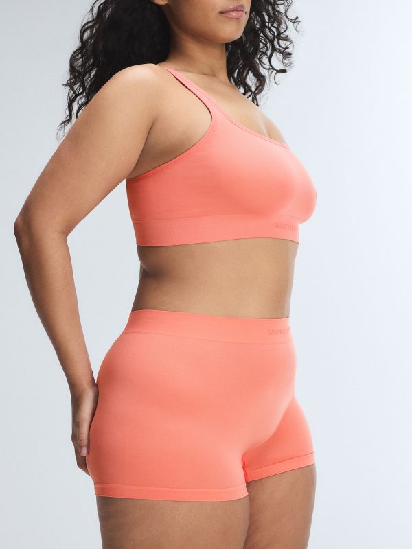 SEAMLESS-SCOOP-NECK-BRALETTE-BB2357478-13328-3-1200x1600-1.jpg